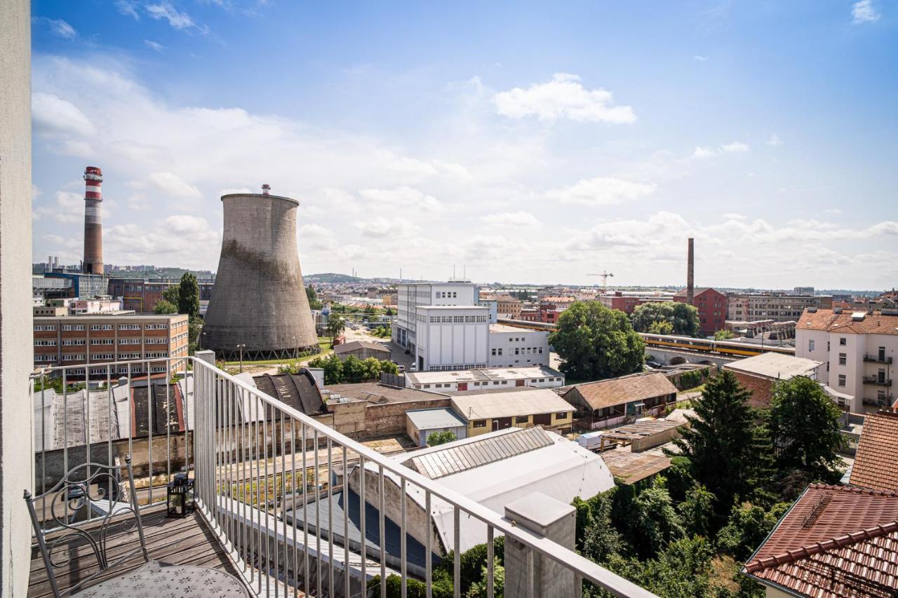 Ferienwohnung Zeppelin Studio With An Industrial View - Brünn Exterior foto